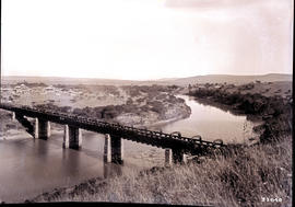 Colenso. Railway bridge over river.
