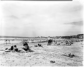 Port Elizabeth, 1950. King's beach.