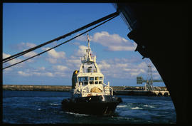 East London, 1986. SAR tug 'Otto Buhr' in Buffalo Harbour. [T Robberts]
