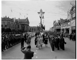 Kimberley, 18 April 1947. Parade of war veterans in front of City Hall.