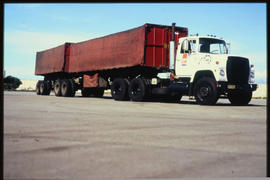 SAR Ford container truck No MDT198W.