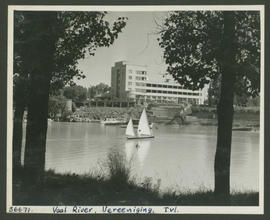 Vereeniging, 1950. Yachting on the Vaal River at the Riviera Hotel.