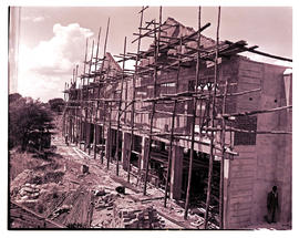 Paarl, 1947. New KWV building under construction.