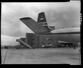 Johannesburg, January 1963. Jan Smuts Airport. BOAC de Havilland Comet G-APDM.