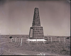 Colenso district, 1949. Anglo-Boer War memorials.