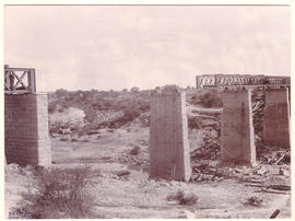 Circa 1900. Anglo-Boer War. Valsch River high level bridge between 1st and 2nd piers before launc...