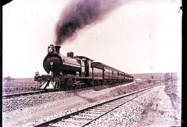 
NGR 'Hendrie B' No 275 later SAR Class 1 No 1245, probably 1904 when loco was new, with Corridor...
