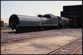 April 1995. SAR Class 25NC No 3407 showing 'worshond' tender converted from what was once a conde...