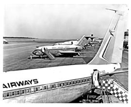 Johannesburg, 1970. Jan Smuts airport. SAA Boeing 727 ZS-SBD 'Oranje'. Taken from SAA Boeing 707 ...