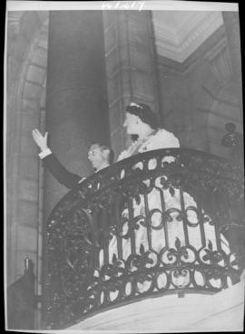 Cape Town, 24 April 1947. King George VI and Queen Elizabeth on balcony at gala banquet.