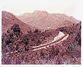 Paarl district, 1957. Du Toitskloof Pass.