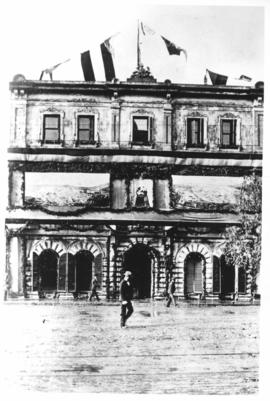 Cape Town, 1887. Harbour board offices in Adderley Street.