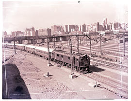 Johannesburg, 1954. SAR Class 3E with Blue Train leaving.