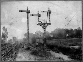 Johannesburg. George Goch. Up home signals. (Collection on signalling equipment)