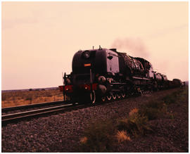 Graspan, September 1989. SAR Class GMAM 'Jenny' with freight. [D Dannhauser]