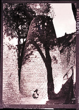 Masvingo district, Rhodesia. Conical tower at Great Zimbabwe.
