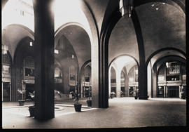 Johannesburg, 1932. New station concourse.