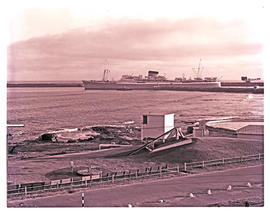 East London, 1965. Mail ship departing from Buffalo Harbour.