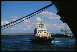 East London, 1986. SAR tug 'Otto Buhr' in Buffalo Harbour. [T Robberts]