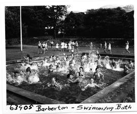 Barberton, 1955. Swimming pool.