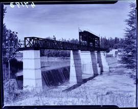 "Kroonstad, 1940. Barrage in the Vals River."