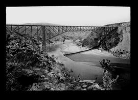 First cantilever bridge over the Gouritz River.