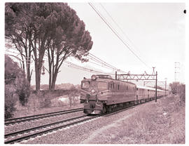 Paarl district, 1968. SAR Class 4E with Blue Train near Paarl.