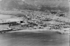 Cape Town, 1939. Aerial view of Table Bay Harbour.