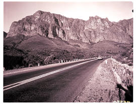 Paarl district, 1970. Du Toitskloof Pass.
