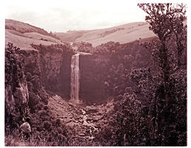 Howick, 1964. Howick waterfall.