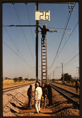 Pretoria. 3kV DC electrification, Rosslyn – De Wildt number 2 line, tests to measure contact wire...
