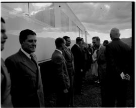 Breede River, 19 April 1947. Royal family thanking the train staff.