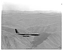 
SAA Boeing 707 ZS-SAE 'Windhoek' in flight.
