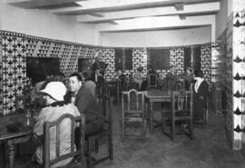 Johannesburg, 1932. Park Station dining room.