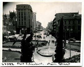 Port Elizabeth, 1954. Park before City Hall in Main Street.
