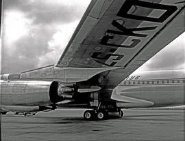 
SAA Boeing 707 ZS-CKD 'Cape Town'. Shot of wing and engine.
