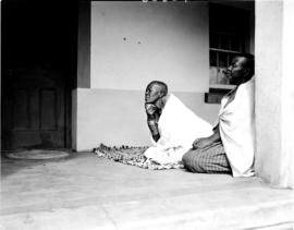 Tzaneen district, 1946. Queen Modjadji and maid in waiting.