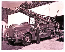 Paarl, 1952. Dennis fire engine.