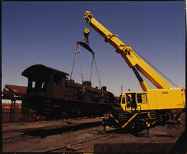 February 1982. Gottswald 85 tonne breakdown crane. [D Dannhauser]