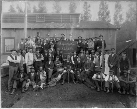 Johannesburg, May 1898. NZASM workshop. - Atom site for DRISA