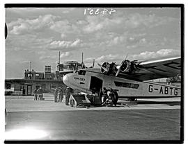 Johannesburg, 1936. Rand airport. Imperial Airways Armstrong Whitworth AW.15 Atalanta G-ABTG 'Ama...