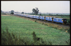Worcester district, 1986. Three SAR Class 5E Srs 2 on train No 2222up with new Blue Train at Bree...