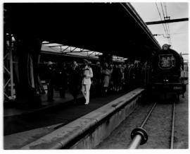 Pretoria, 29 March 1947. Prime Minister JC Smuts, King George VI and entourage walking on platfor...