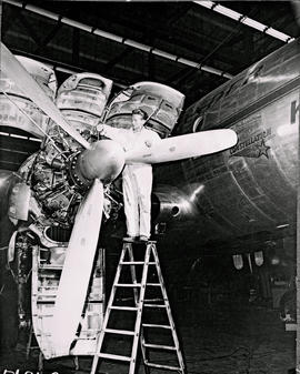 
Lockheed Constellation engine accessibility. The Flying Dutchman. De Vliegende Hollander.
