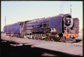 De Aar, June 1974. SAR Class 25 No 3452 'Maria'.