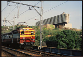 Pretoria, November 1981. SAR type 5M2A suburban train No 9162 at Unisa campus. [T Robberts]