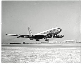 Johannesburg, 1965. Jan Smuts airport. SAA Boeing 707. Taking off.