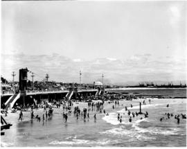 Port Elizabeth, 1954. Bathers at Humewood.