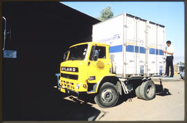 Leyland Boxer truck with shortened chassis for Fastfreight container.