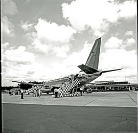 "Port Elizabeth, 1970. SAA Boeing 737 ZS-SBL 'Pongola'."